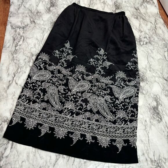 DIANE von FURSTENBERG 100% Silk black white paisley print skirt size medium midi - Picture 1 of 8